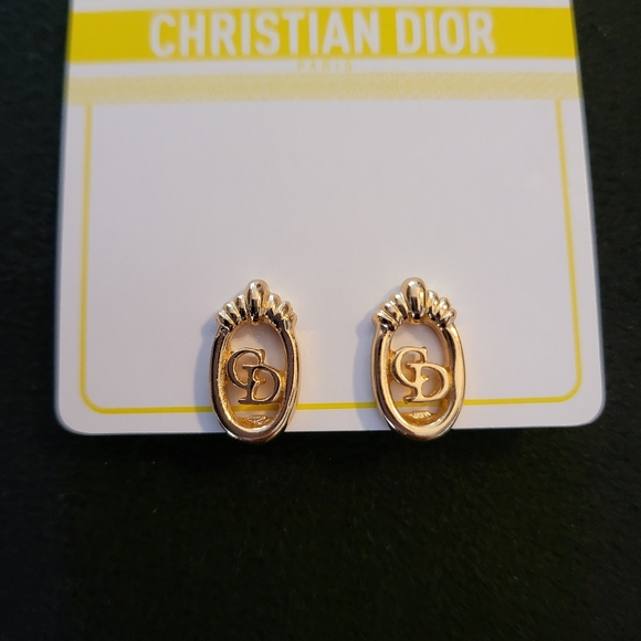 CHRISTIAN DIOR NECKLACE AND EARRINGS EXCELLENT CONDITION - Picture 3 of 8